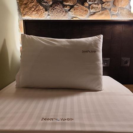 Ζέον Ύδωρ Hotel Orma Ngoại thất bức ảnh